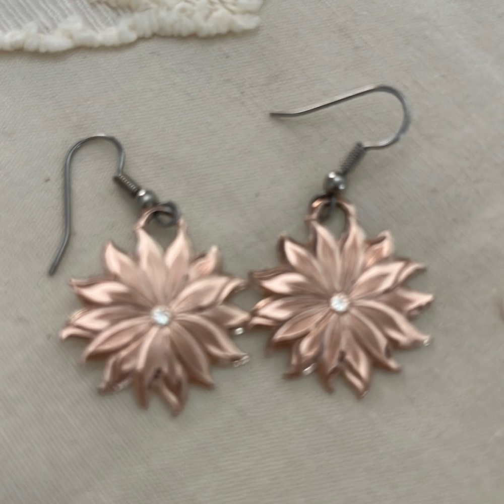 Flower earrings